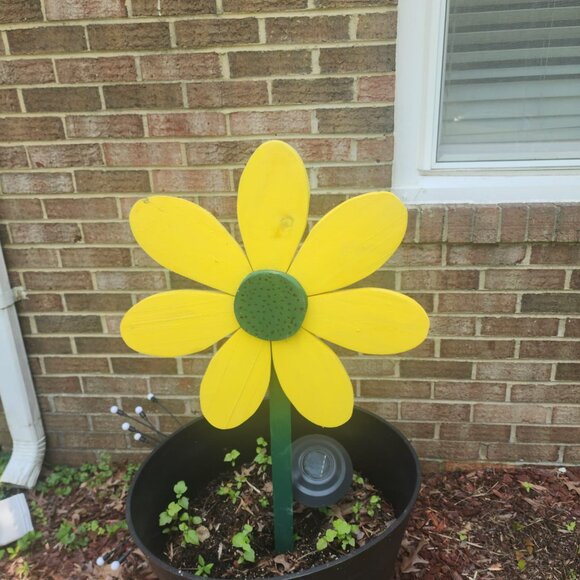 Wooden Yellow Flower Yard Decor – Garden Stake or Wall Art for Fence, Porch - Picture 5 of 11